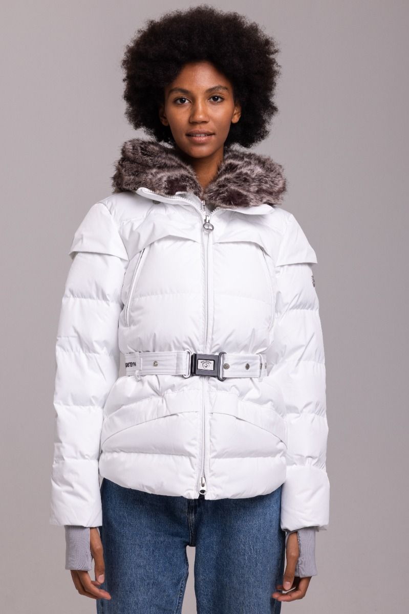 Tivana,382,Snowwhite